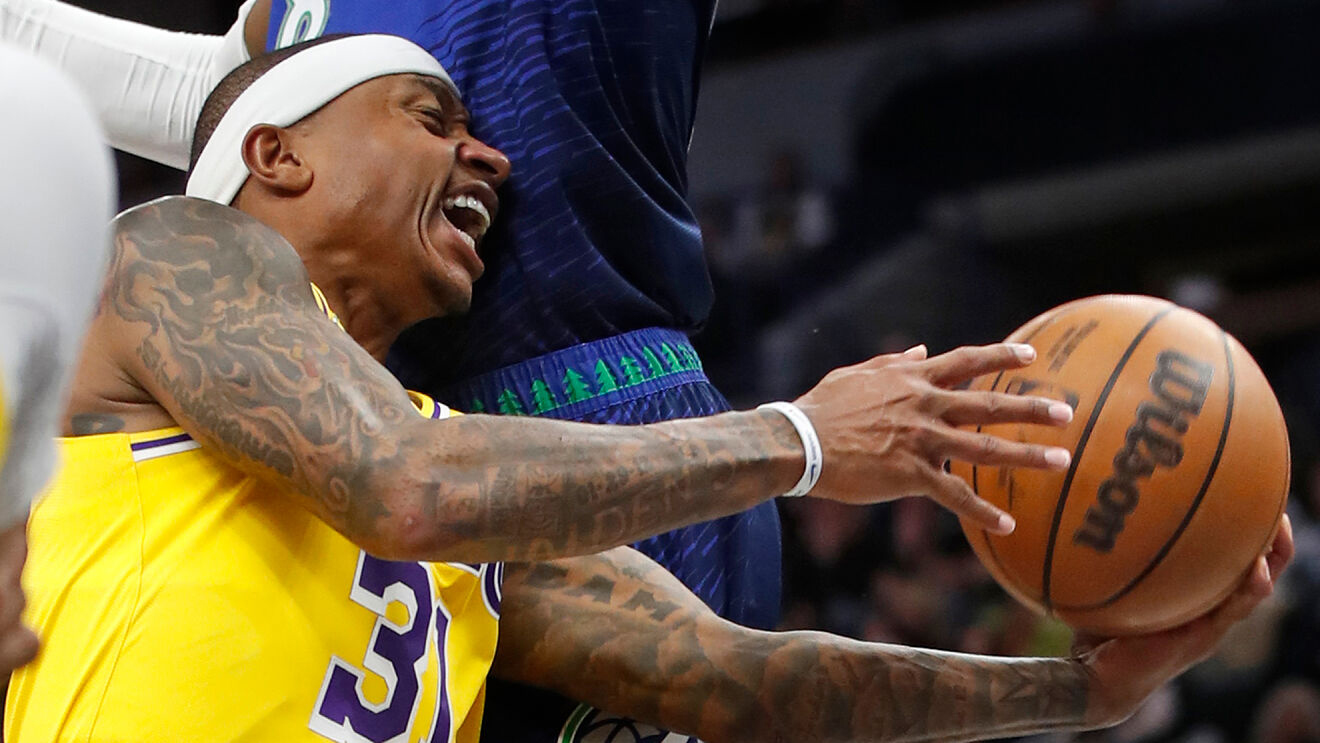  拉齐奥训练开放日，加时末段复出首秀引欢呼，NBA季后赛在即，心理建设被强调